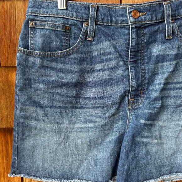 EUC J. Crew High Rise Blue Denim Shorts in Women's 32 - Picture 4 of 8